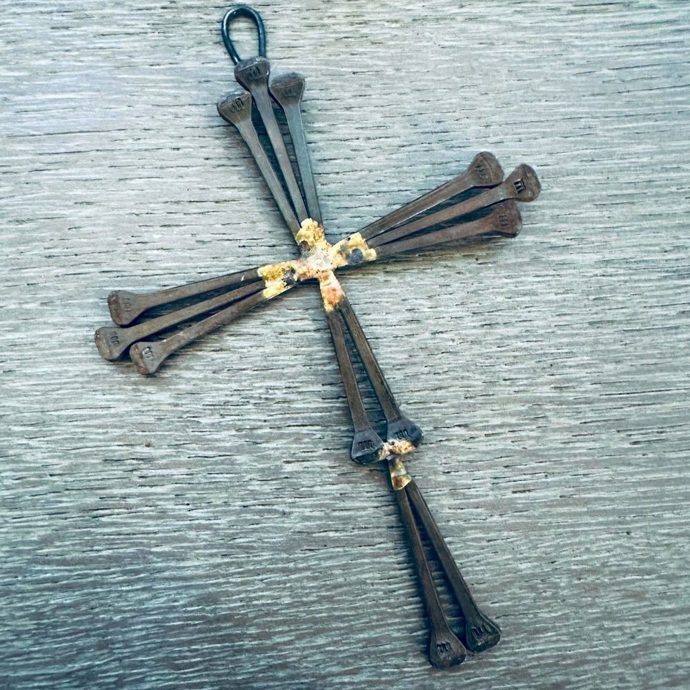 Metal Nails Rustic Cross Christmas Ornament Wall Decor